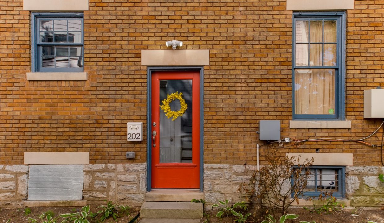 623-EHighSt-202-LexingtonKY-3