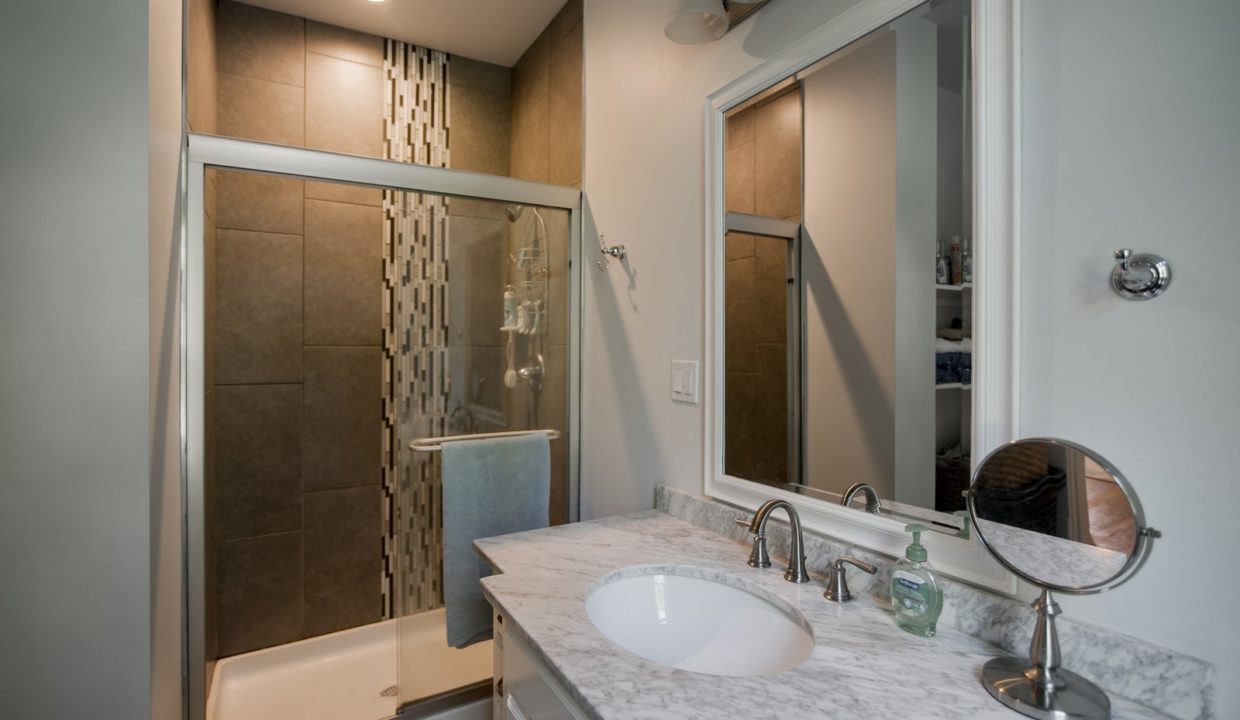 623-EHighSt-202-LexingtonKY-NCH012
