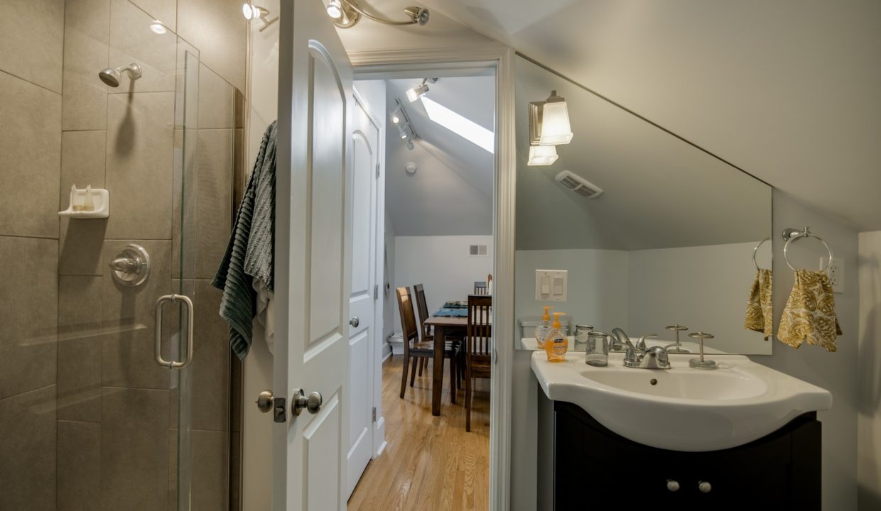 623-EHighSt-202-LexingtonKY-NCH026