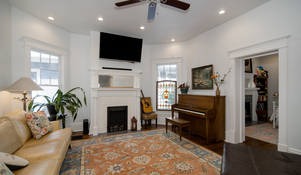 623-east-high-street-101-23