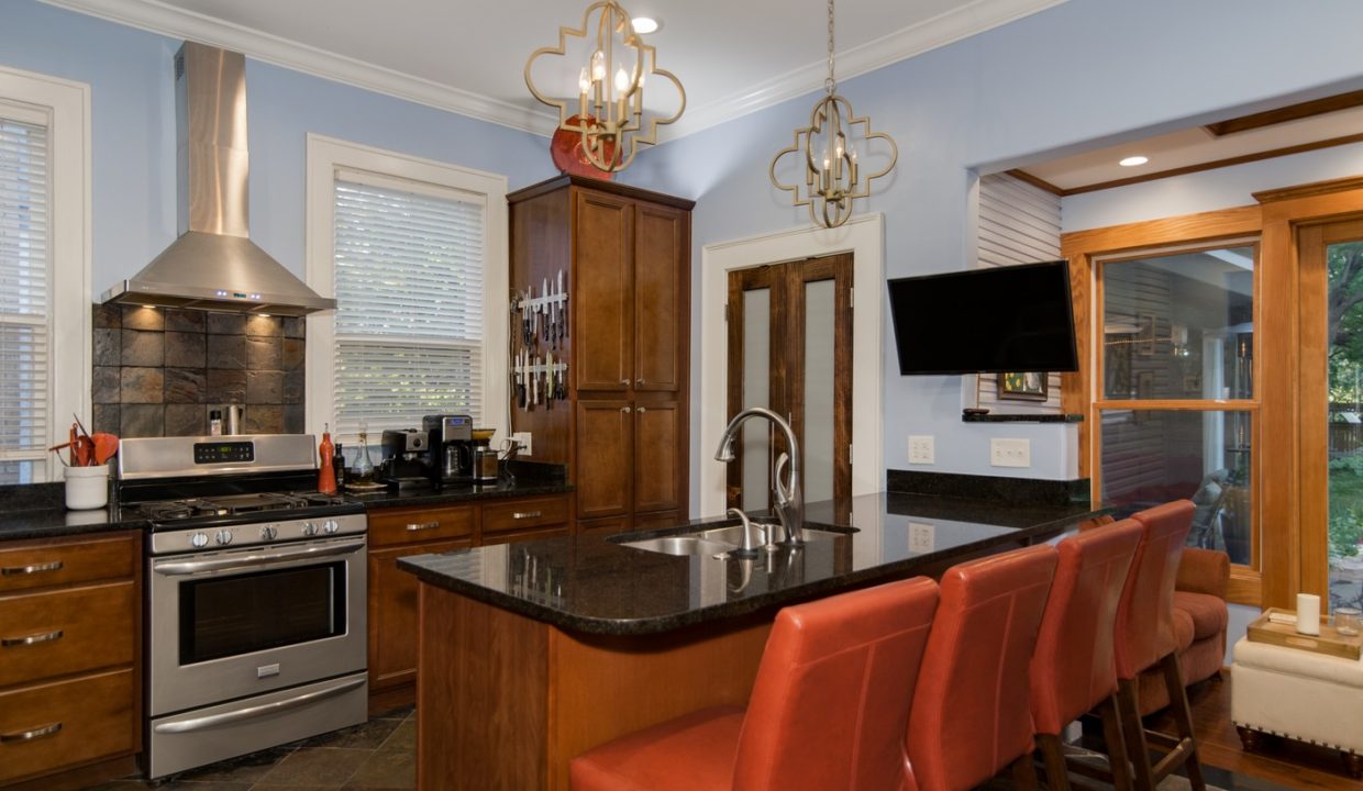 629-EHightSt-LexingtonKY-NCH022